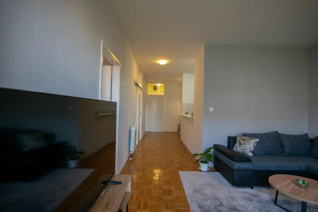 Danny Apartman *